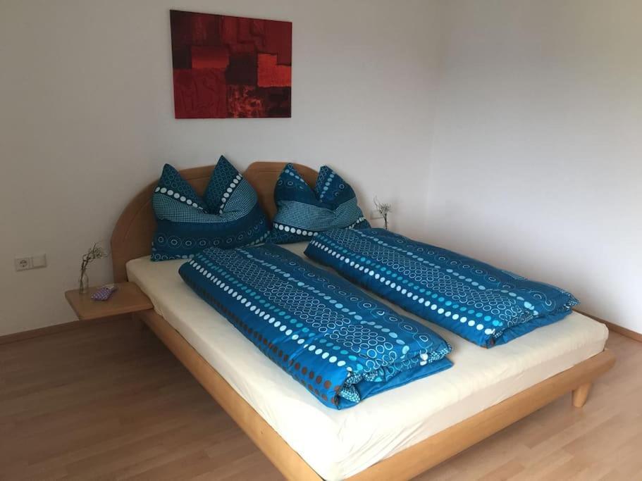 Ruhige Schoene 2-Zimmer Ferienwohnung Hochst Bagian luar foto